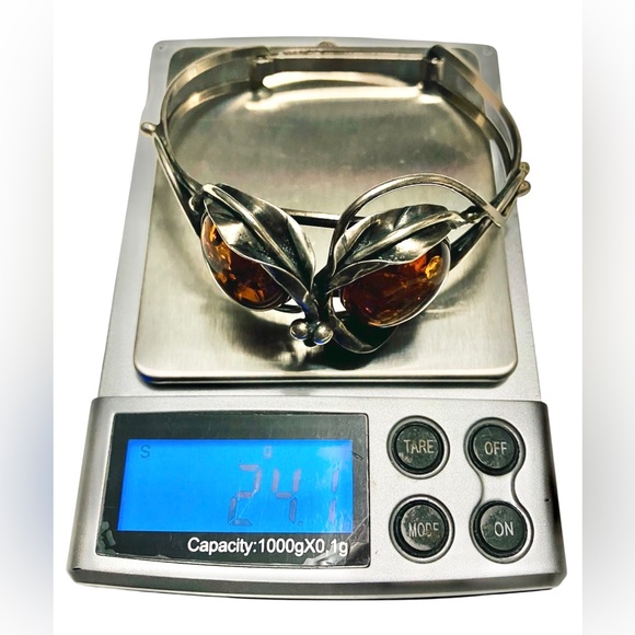 Vintage Genuine Baltic Amber and Sterling Silver Cuff Bracelet - Picture 12 of 14